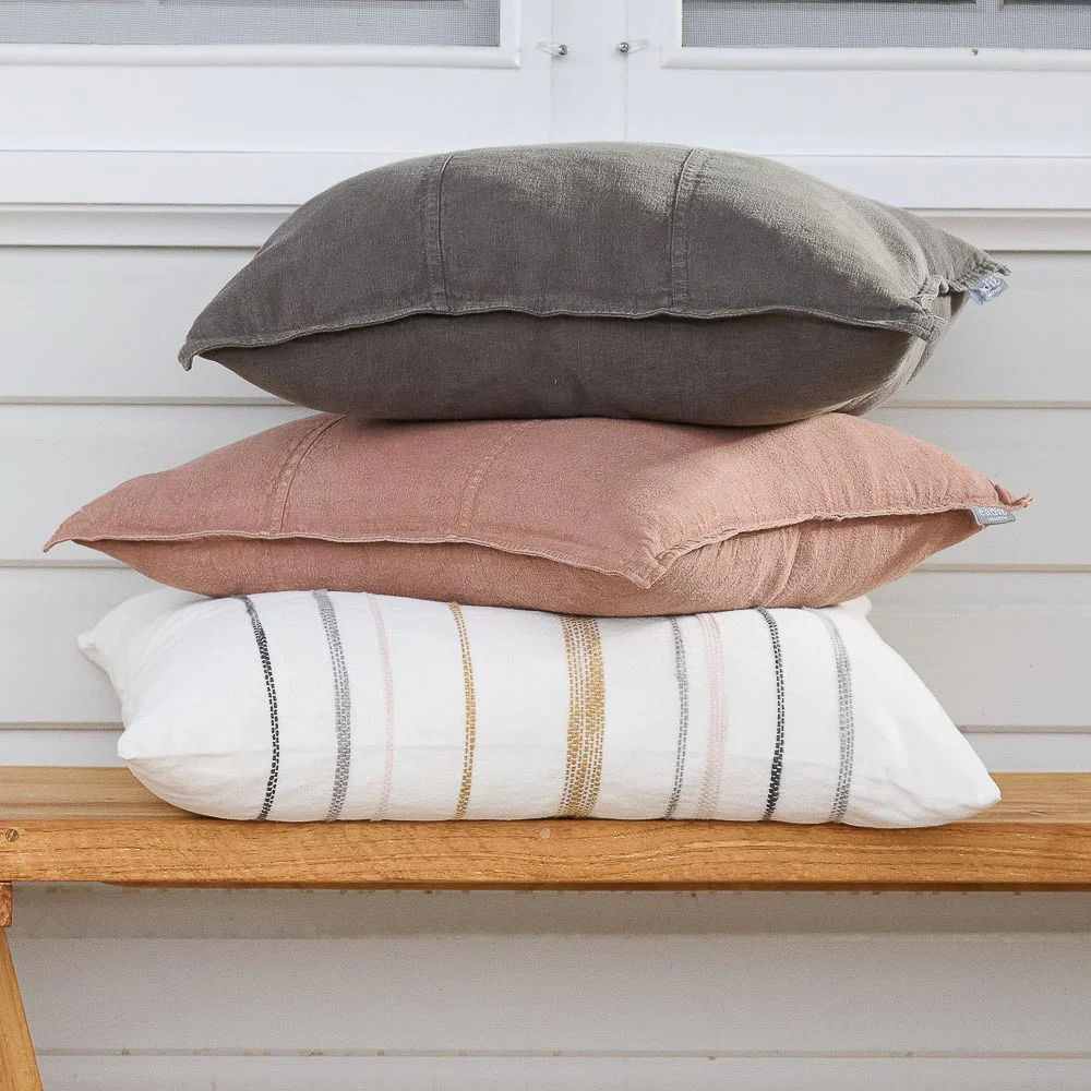 Luca Linen Cushion - Clay