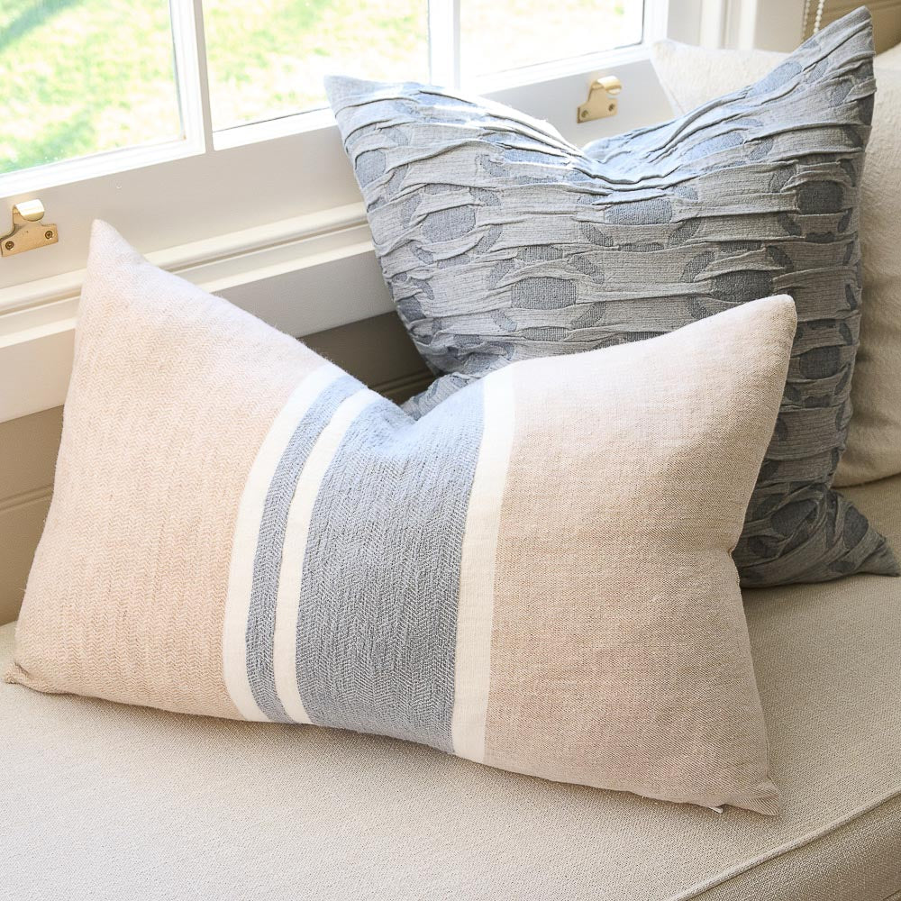 Magnus Linen Cushion - Natural/Blue