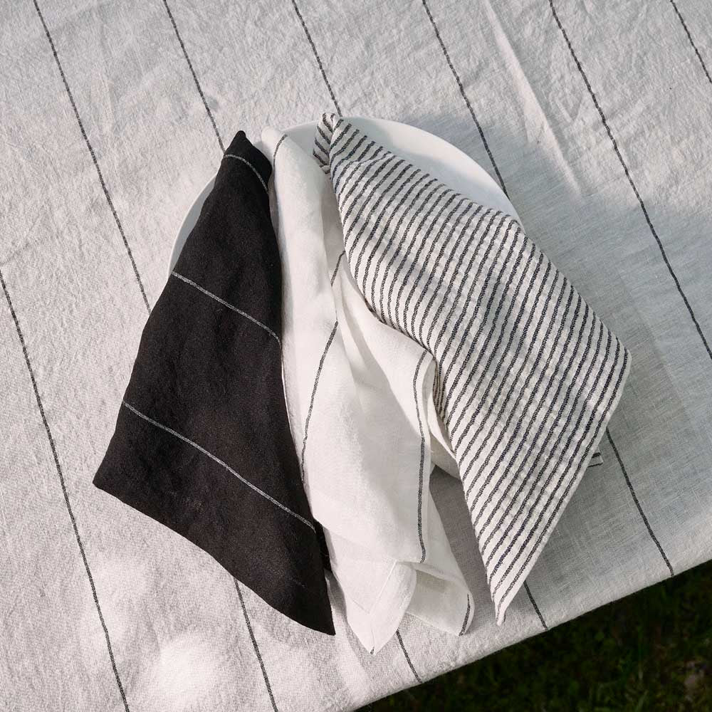 Marina Napkin Set - Off White w' Ink Stripe